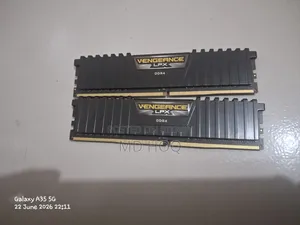 Corsair DDR 4 3200MHz