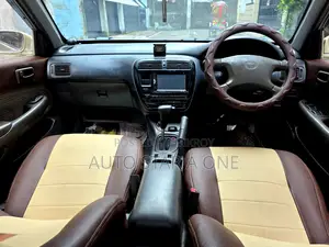 Toyota Carina 1.5 Front Wheel Drive Sedan 1993 Gold