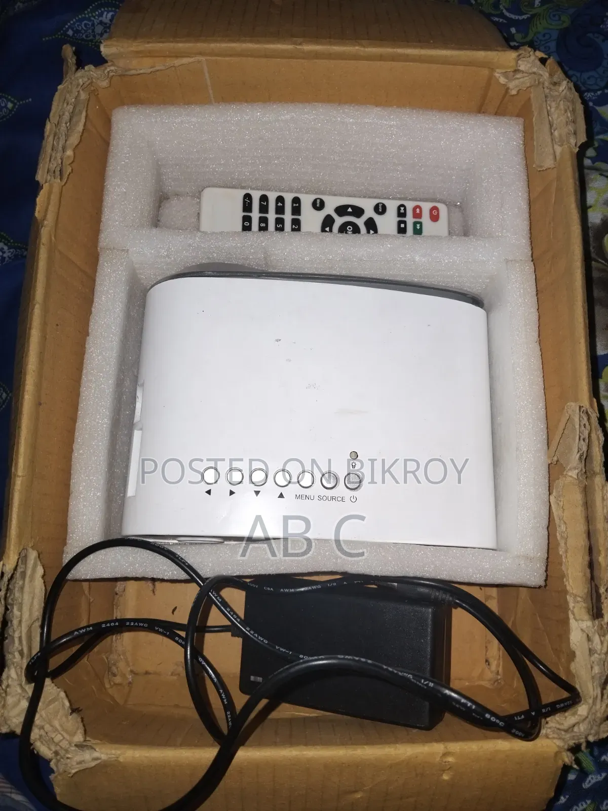 Mini LED Projector