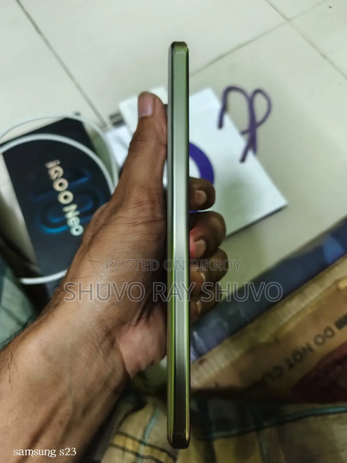 Vivo iQOO Neo10 256 GB Yellow