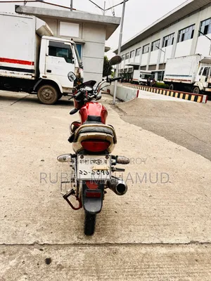Yamaha 2006 Red