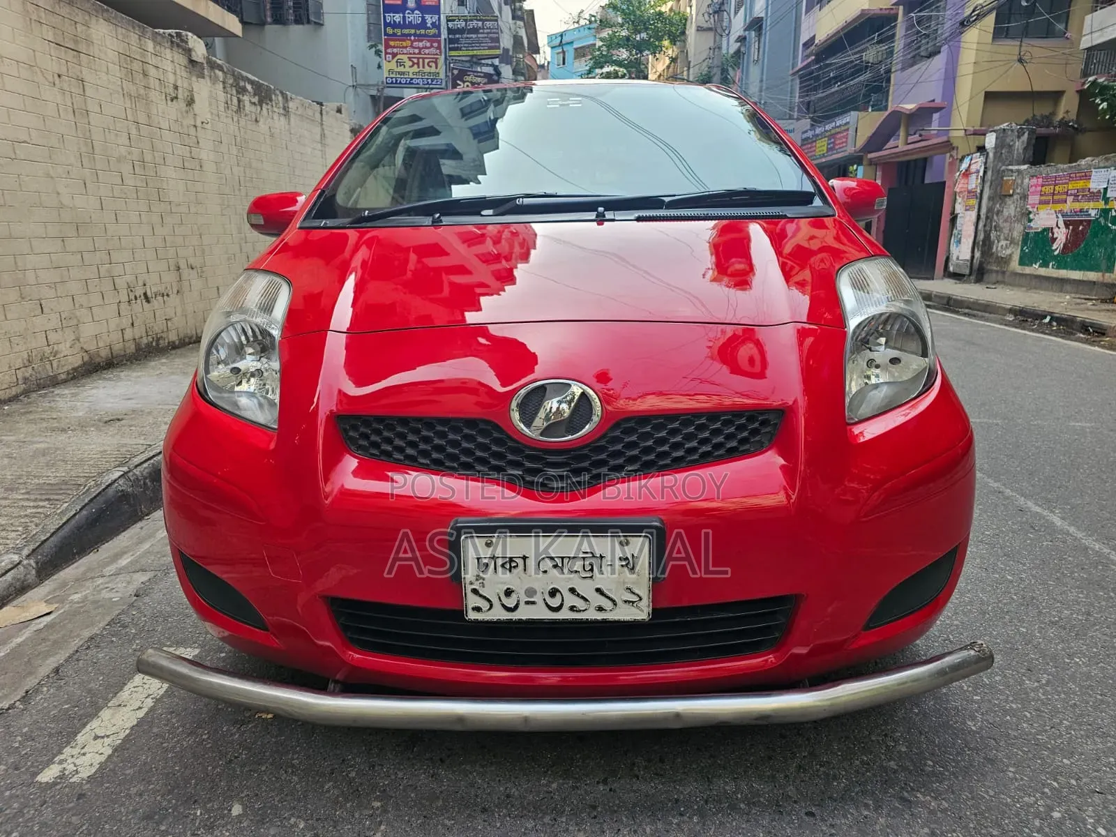 Toyota Vitz 2010 Red