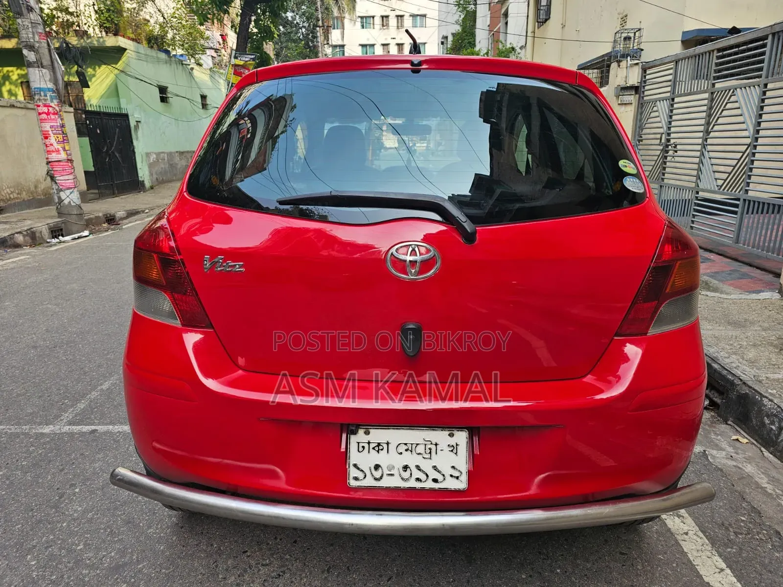 Toyota Vitz 2010 Red