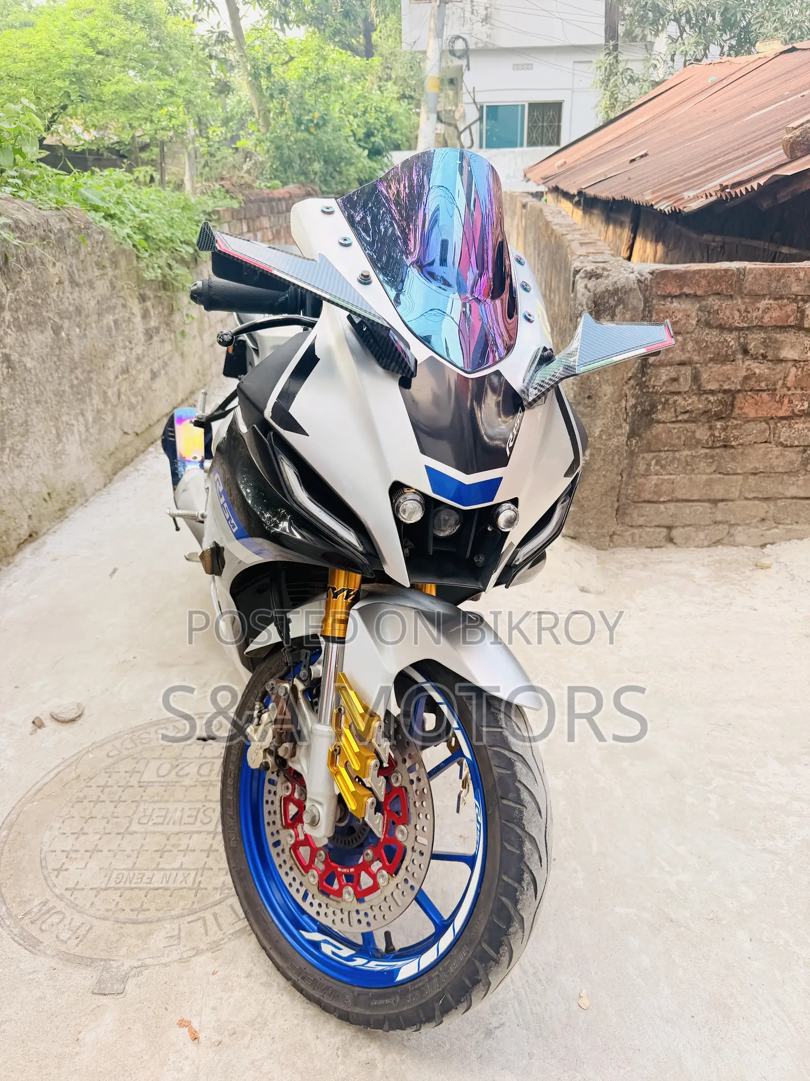 ইয়ামাহা ২০২৩ ব্লু