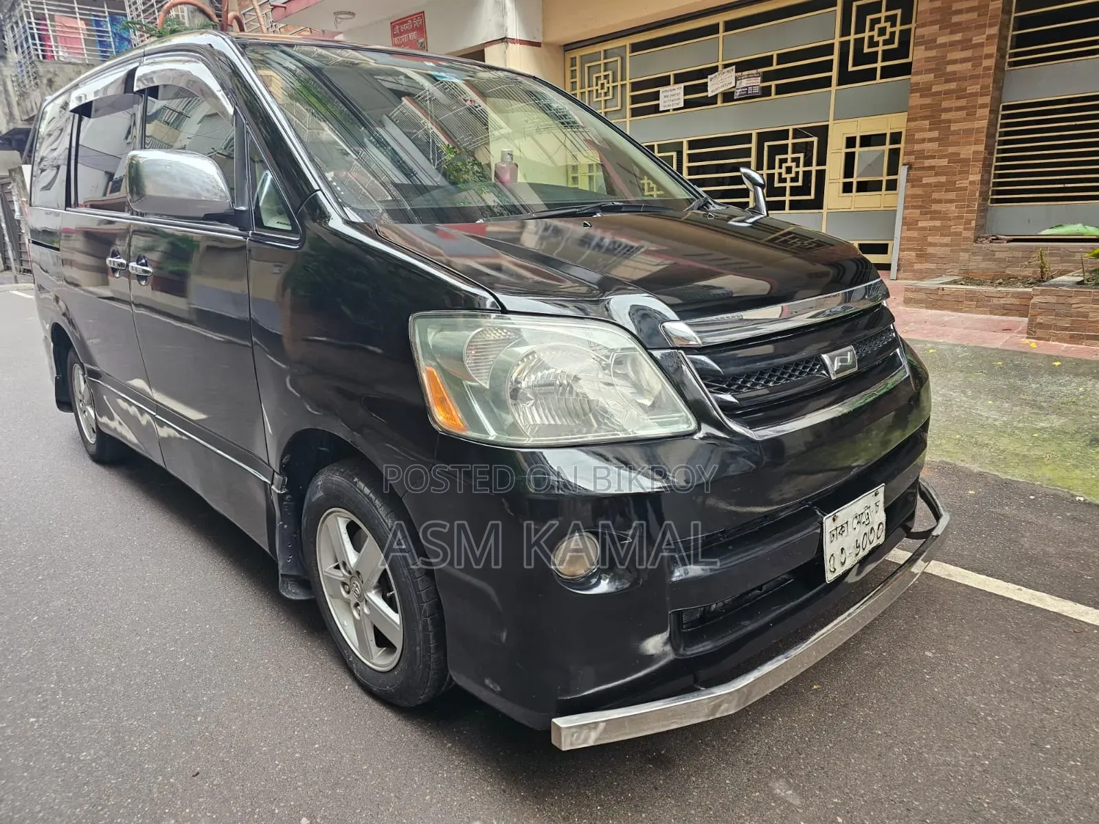Toyota Noah 2006 Black