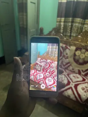 Samsung Galaxy J3 8 GB Gold
