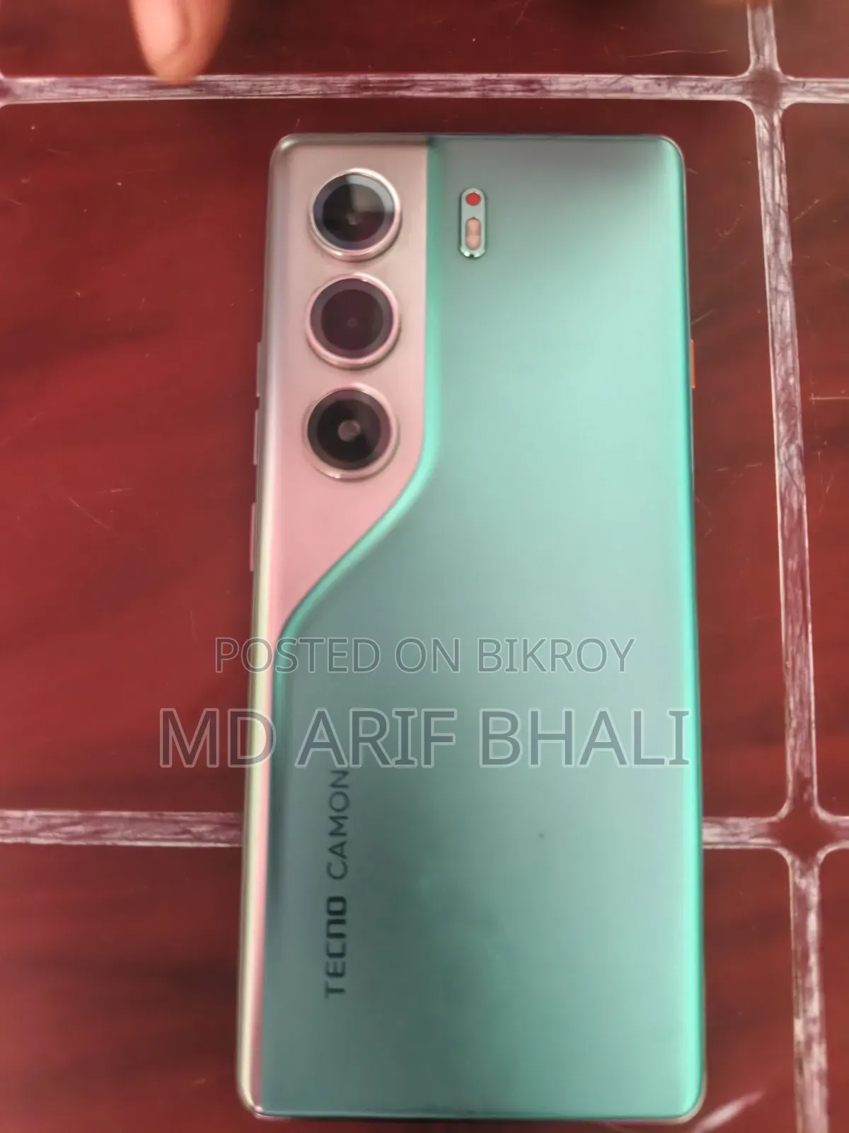 নতুন টেকনো ক্যামন ৪০ প্রো ৪জি ২৫৬ জিবি সবুজ