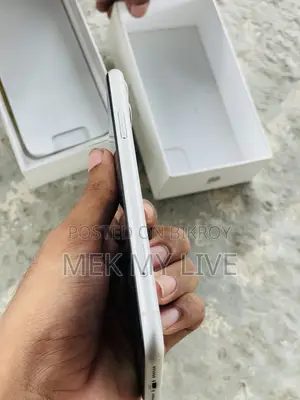 Apple iPhone 11 128 GB White