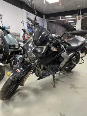 TVS Apache 160 4V 2021 Black