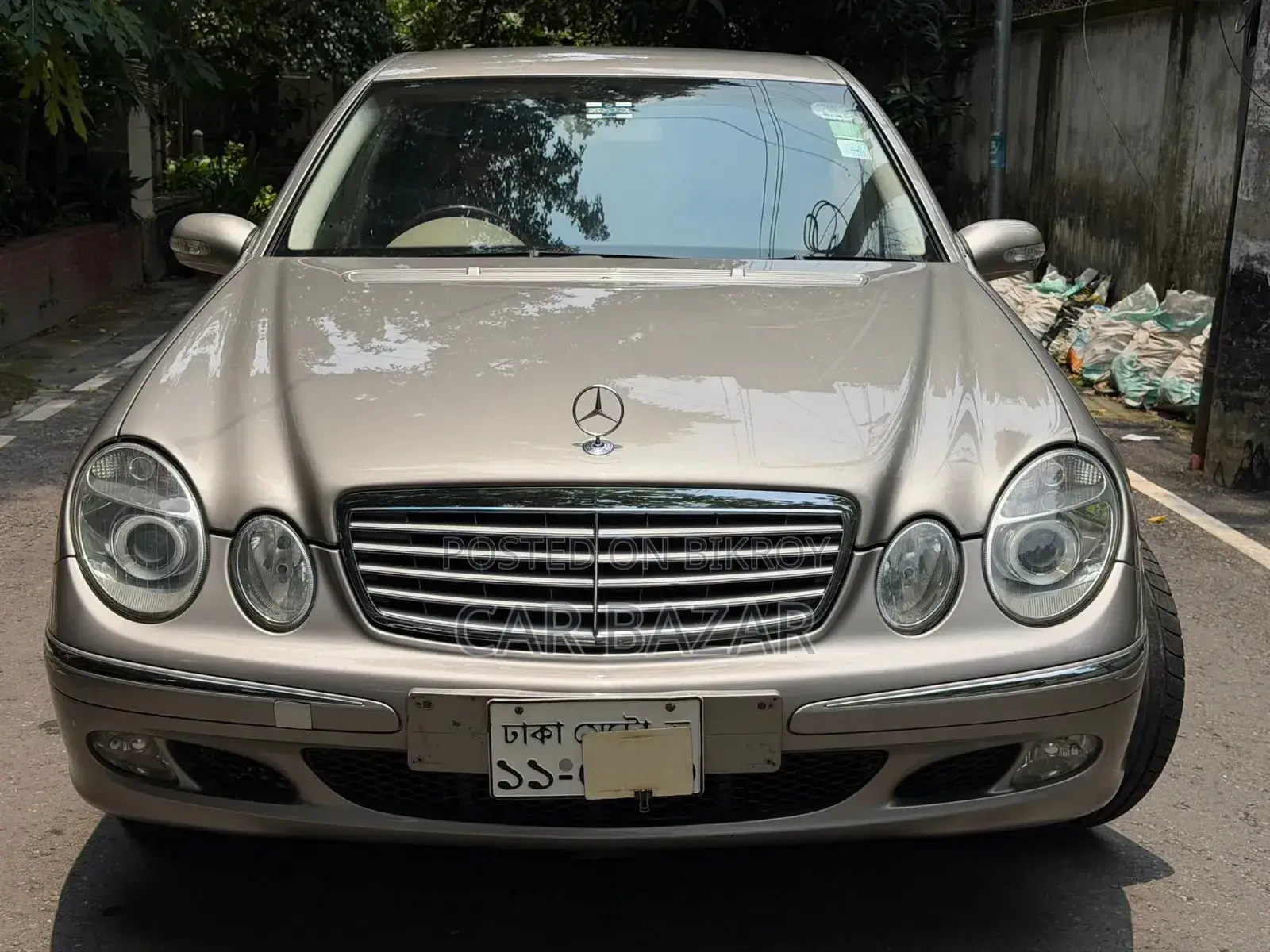 Mercedes-Benz E240 2003 Beige