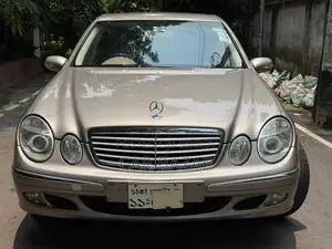 Mercedes-Benz E240 2003 Beige