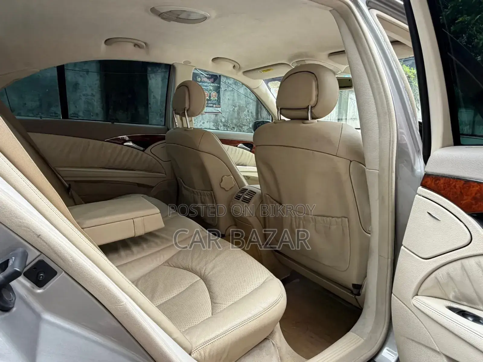 Mercedes-Benz E240 2003 Beige