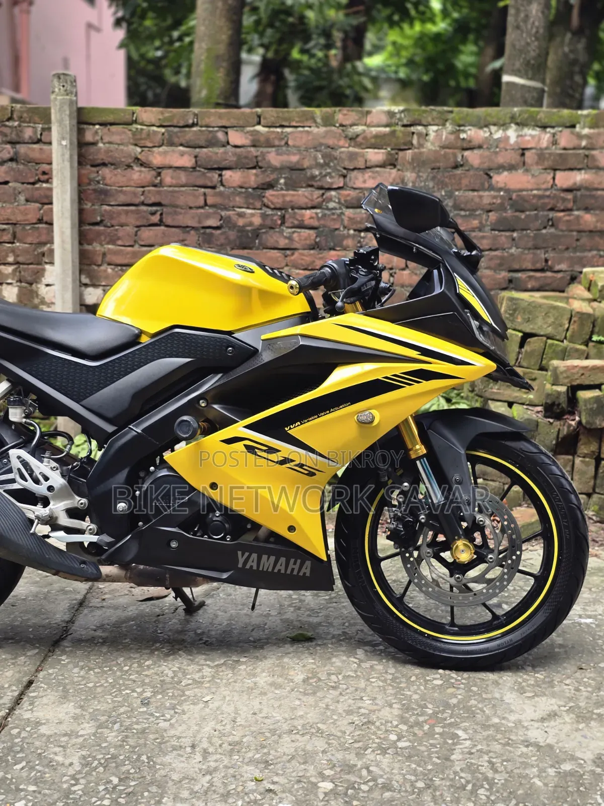 Yamaha R15 V3 2020 Yellow
