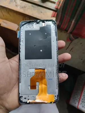 Vivo Y04 64 GB Gold