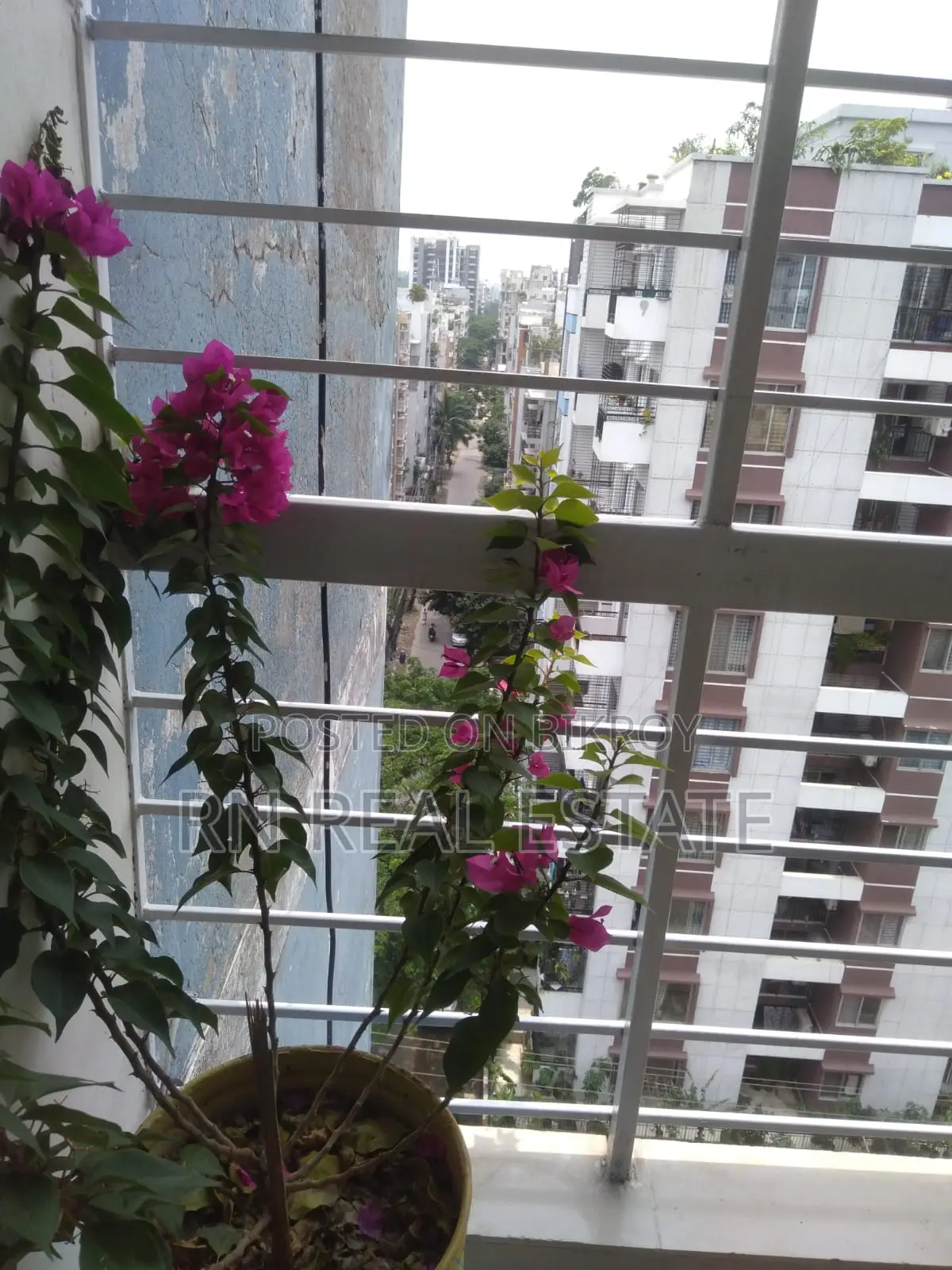4-bedroom Apartment in Md Rejvi Ahmed, Basundhara for sale