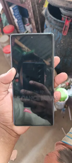 Tecno Camon 40 Pro 4G 256 GB Gray