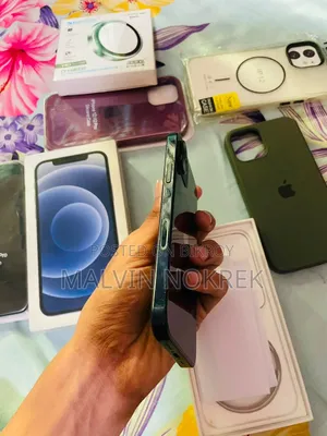 Apple iPhone 12 64 GB Black