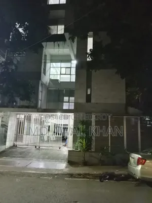 গুলশানে ১০ তলা ভবন ভাড়ার জন্য