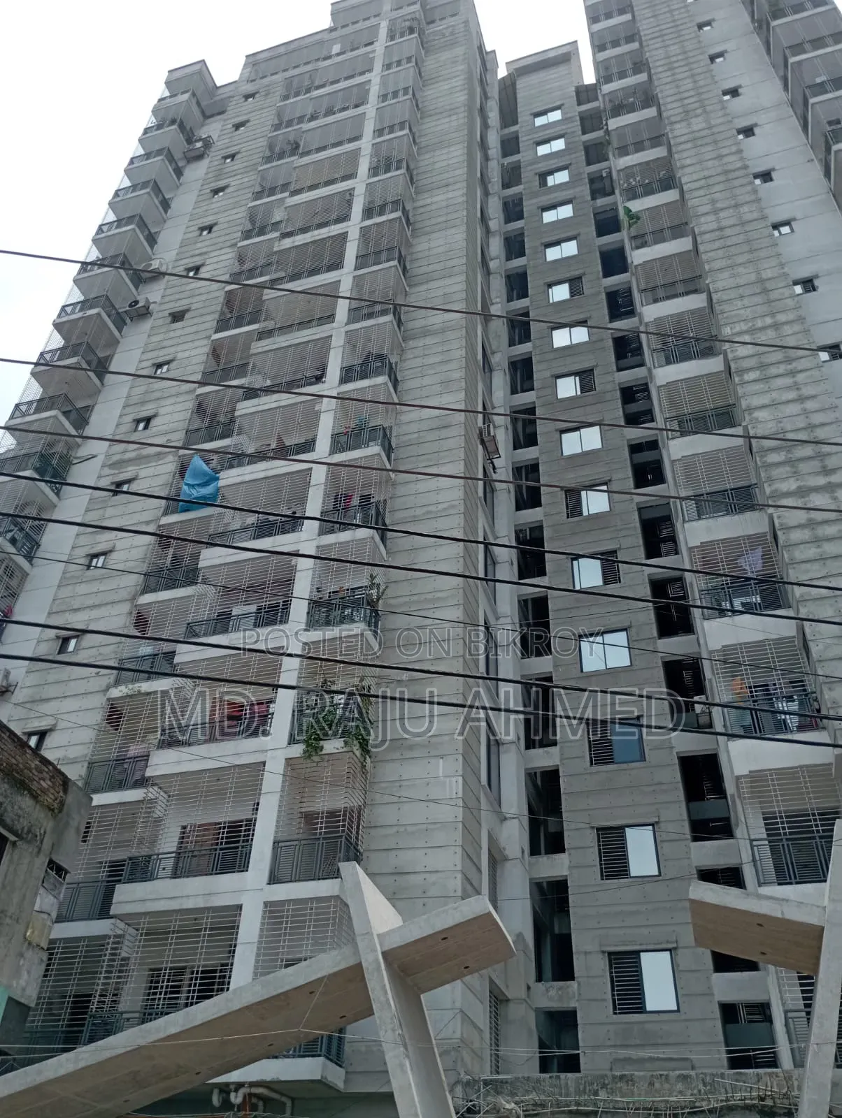 আফতাবনগরে ফার্নিশড ৩ বেডরুমের অ্যাপার্টমেন্ট বিক্রির জন্য