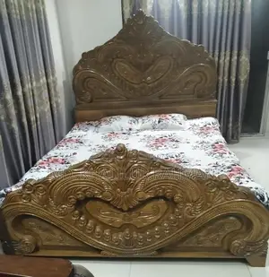 Shegun Wood Full Box Bed