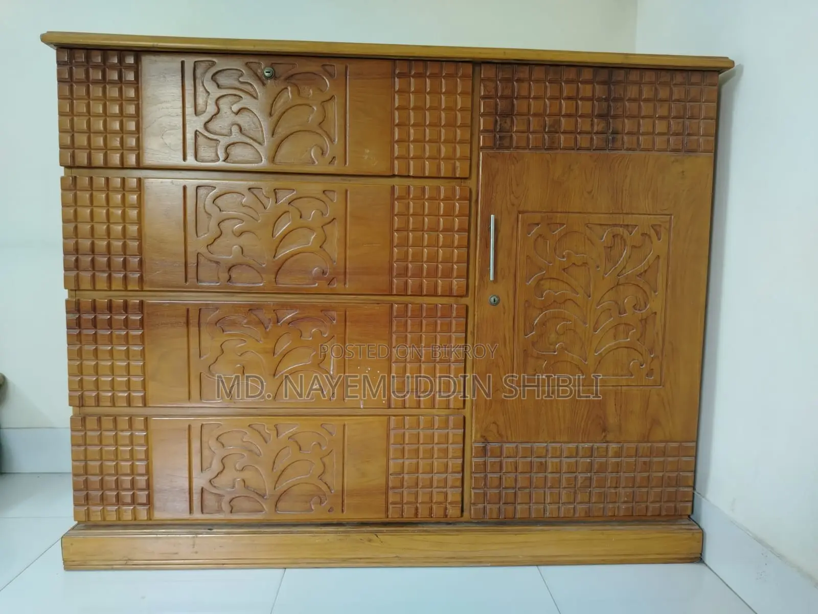 সেগুন কাঠের ওয়ারড্রোব