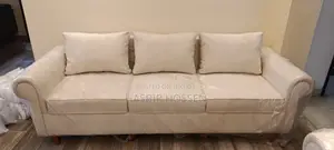 Total 5 seater (2 seater and 3 seater sofa).