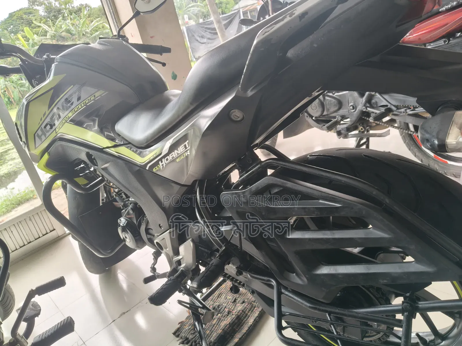 Honda Hornet 2019 Purple