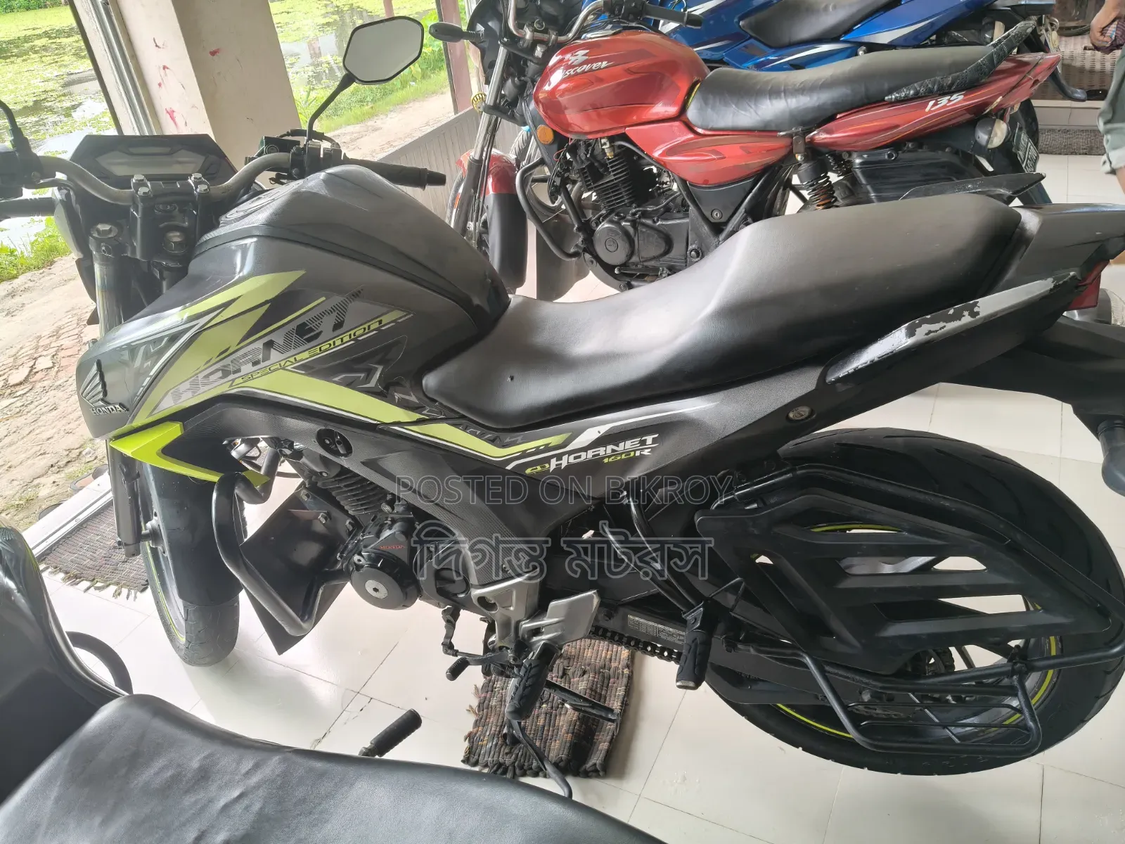 Honda Hornet 2019 Purple