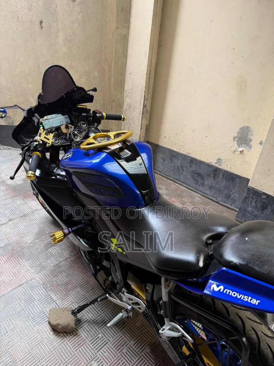 ইয়ামাহা আর১৫ ভি৩ ২০২৩ নীল