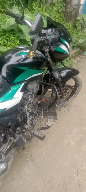 Bajaj Discover 125 2022 Black