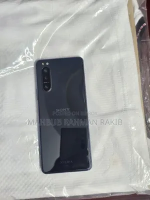 Sony Ericsson 8 GB Black