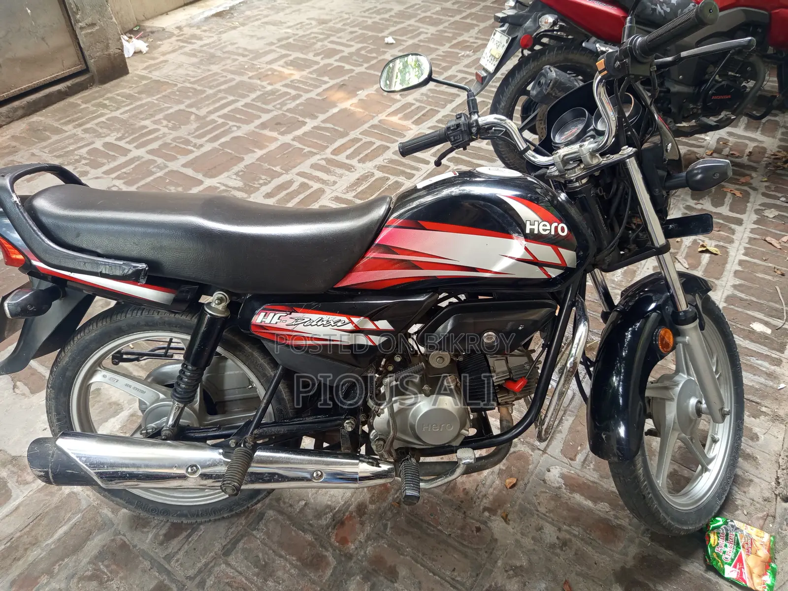 হিরো এইচএফ ডিলাক্স ২০২১ ব্ল্যাক