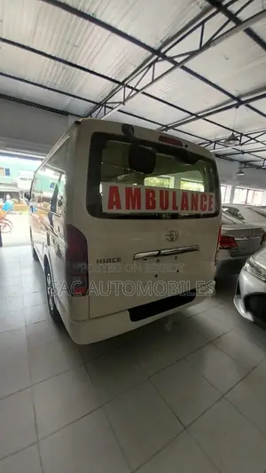 Toyota HiAce 2020 White