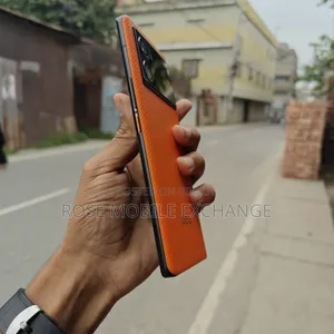 iQOO 512 GB