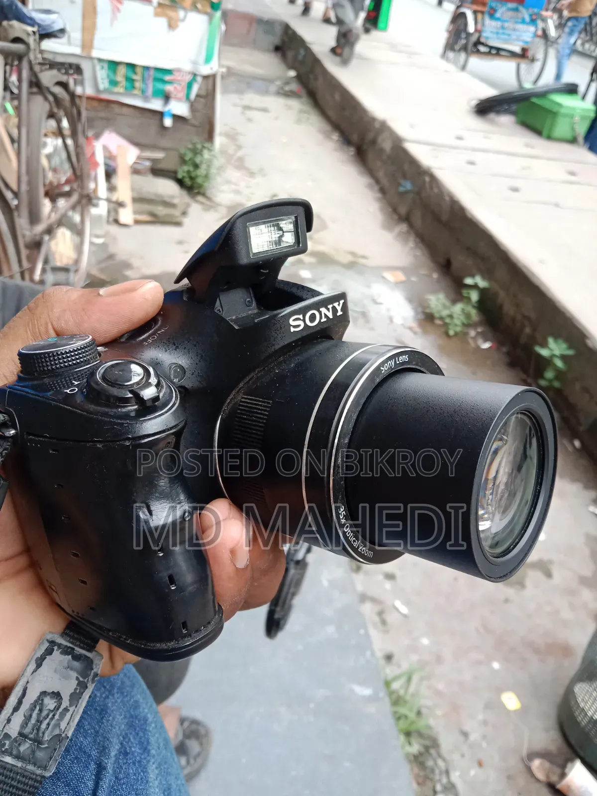DSLR Camera