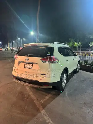 Nissan X-Trail 2.0 Hybrid Front Wheel Drive 2016 Pearl