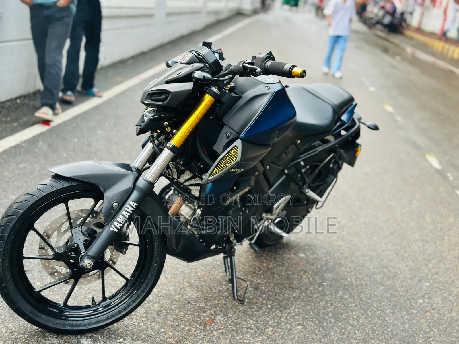 Yamaha 2021 Blue