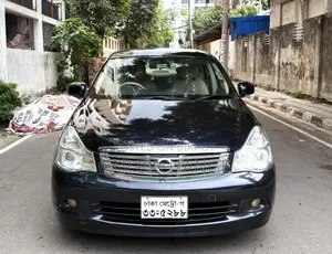 Nissan Bluebird 2011 Black