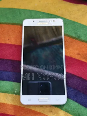 Samsung Galaxy J5 16 GB White