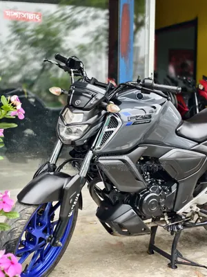 Yamaha FZS V3 2023 White