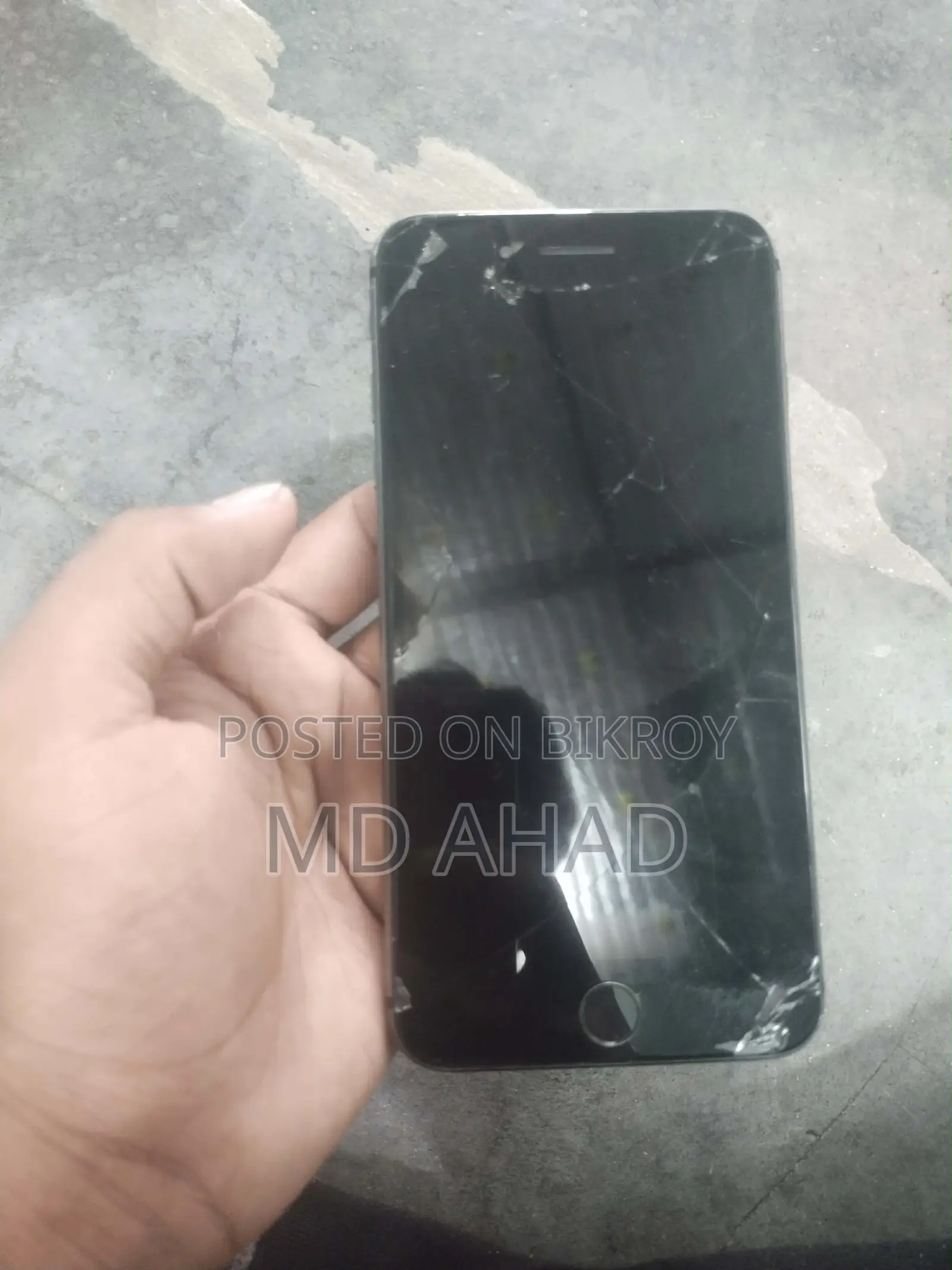 Apple iPhone 8 Plus 64 GB Black