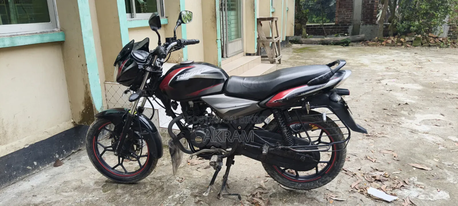 Bajaj Discover 125 2022 Black