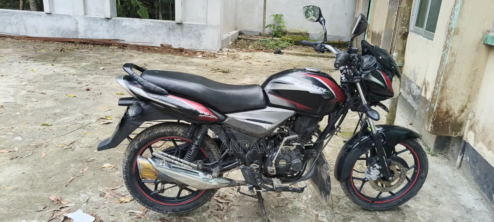 Bajaj Discover 125 2022 Black
