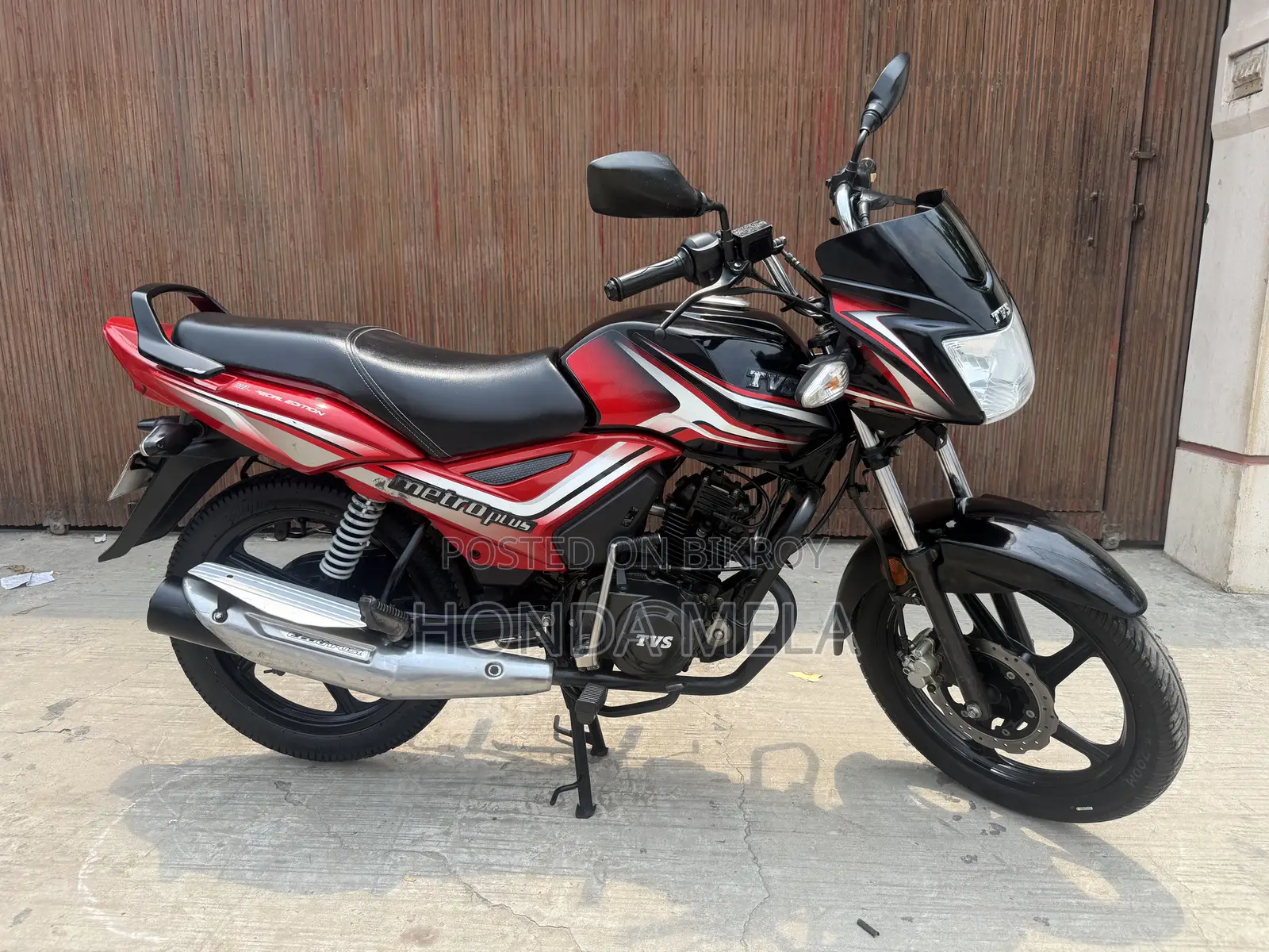 TVS Metro Plus 2022 Black