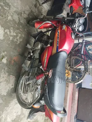 Hero HF Deluxe 2019 Red
