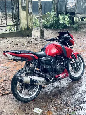 TVS Apache RTR 160 2V 2018 Red