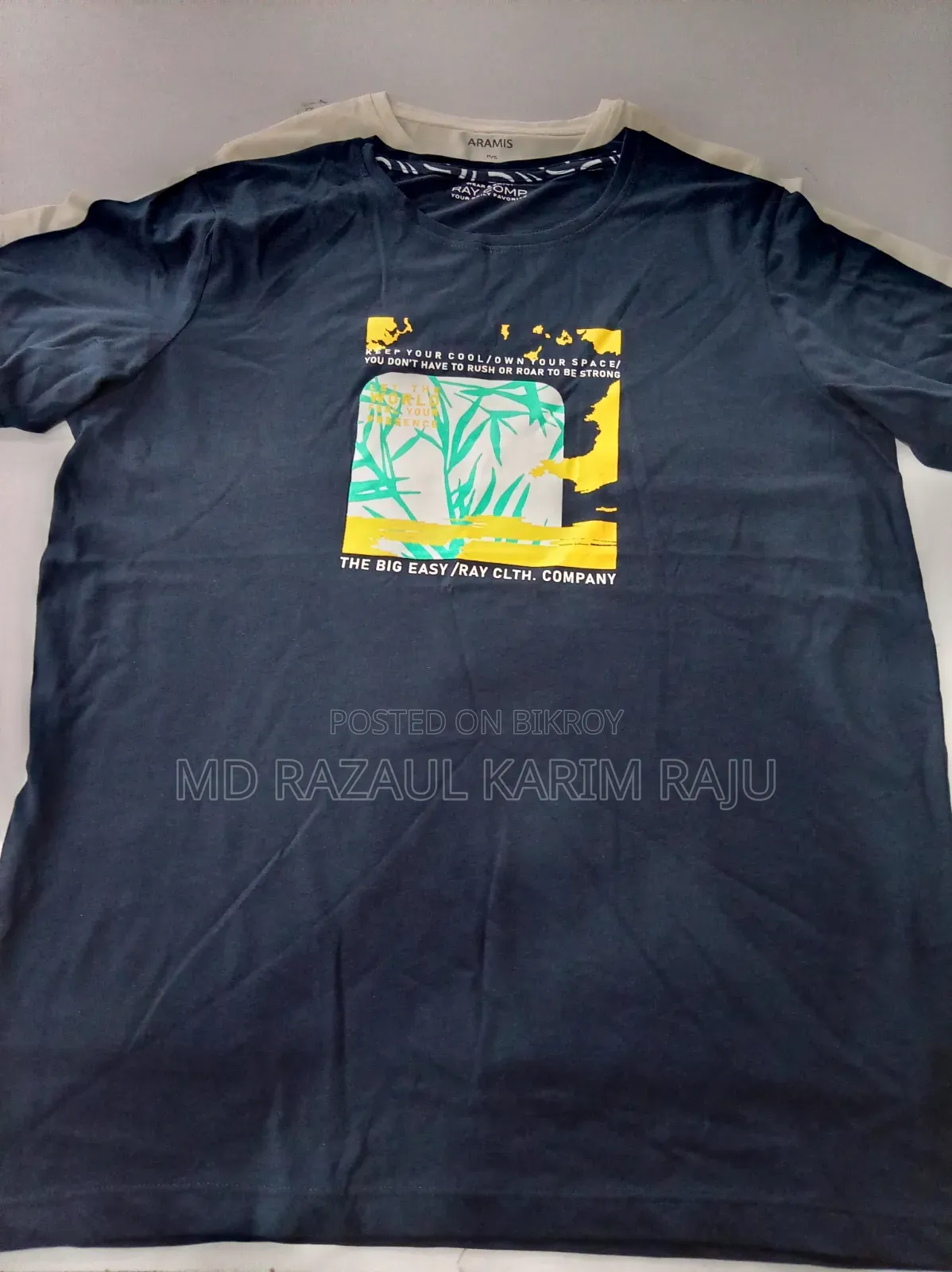 T Shirt, Urgent