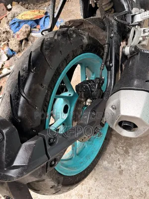 Yamaha 2024 Blue