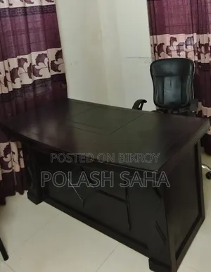 অফিস চেয়ার টেবিল