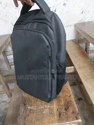 স্কুল/কলেজ ব্যাগ